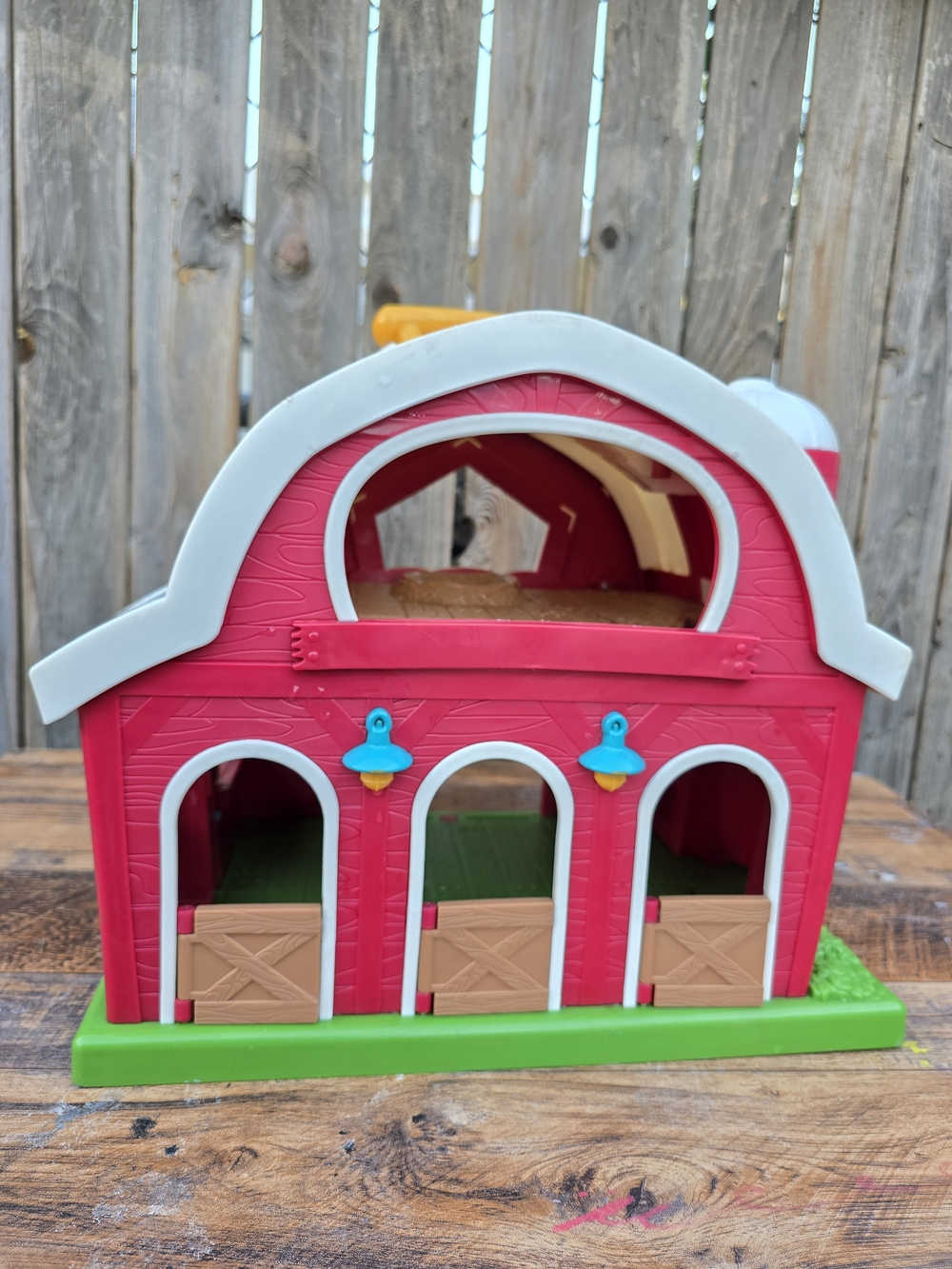 Battat Kids Red Play Barn forToddlers Toys. - Picture 4 of 7